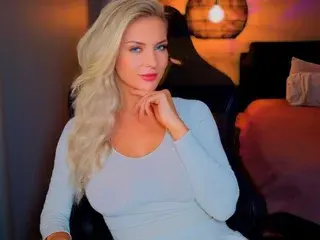 Streamate Live Porn of MsLindsayDevis