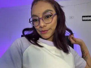 Streamate Free Live Porn of vale_alvarez
