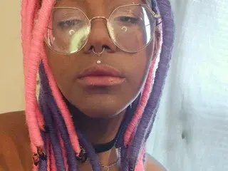 Streamate Private Sex Chat of Cinnabunbunnz