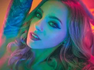 Streamate Free Porn Cam of AstridLuxe