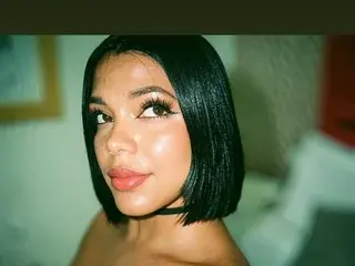 Streamate Live Sex of TiianaGlow