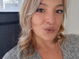 Streamate Free Live Porn of queenfeetMaria