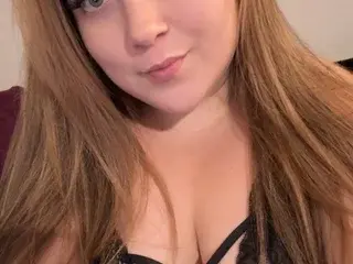 Streamate Adult Webcams of CurvyHotwifeJasmine