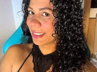 Streamate Free Porn Cam of BrunetteDirty