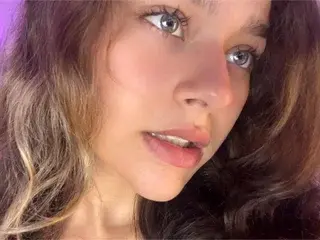 Streamate Live Sex of Littlecheerry69