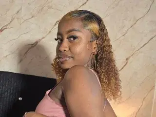 Streamate Sex Cam of erika_lyrics