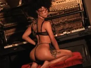 Streamate Free Live Porn of Julianita_Toro