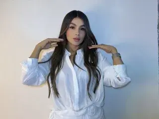 Streamate Free Porn Cam of HollyBrensone