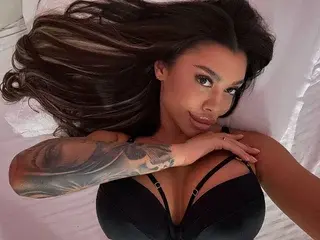 Streamate Sex Chat of Naty_Desiree