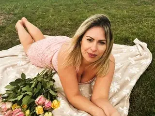 Streamate Adult Video Chat of CARRMIYNA