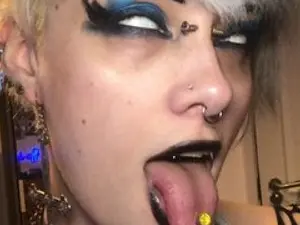 Streamate Live Sex of glitterqueen99