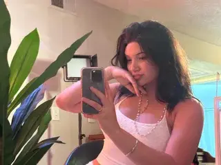 Streamate Adult Video Chat of ivyXrosee