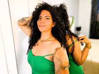 Streamate Sex Cam of Luna_Montoya