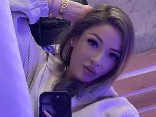 Streamate Watch Live Sex Cams of Izza_Bella