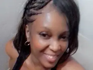 Streamate Live Sex Cam of plentyfu