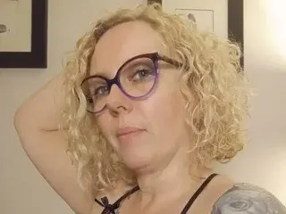 Streamate Sex Cam of OrlaFox