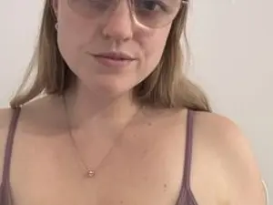 Streamate Live Sex Cam of BustyKellyXXX