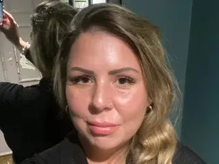 Streamate Live Sex Cam of Lou_bae