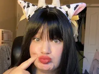 Streamate Free Porn Cam of MilkMaidClem