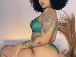 Streamate Best Webcam of AdharaHiiller