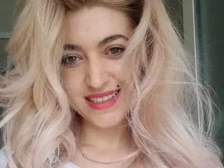 Streamate Free Porn Cam of ElizabethRaegan