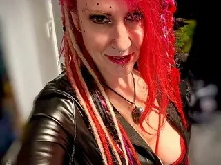 Streamate Best live sex cam show of SkySparks