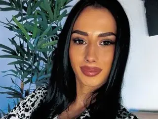Streamate Private Sex Chat of TiaCyrrus