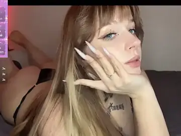 Stripchat Nude Webcam of Babymoney_2007