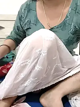 Stripchat Nude Webcam of SpicyQueenX69