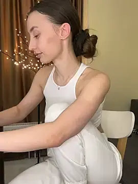 Stripchat Adult Video Chat of Polli_Kiss