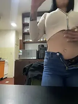 Stripchat Free Porn Cam of bellatentacion2026