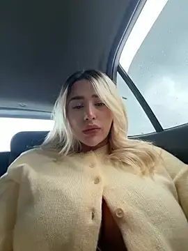 Stripchat Free Porn Cam of Mia_sofiia21