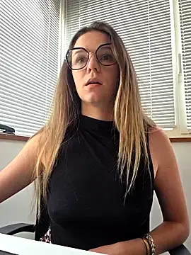 Stripchat Live Porn of lucie_mehott