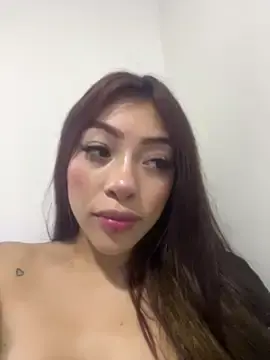 Stripchat Sex Cam of DAKOTA_SAKURA