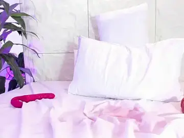 Stripchat Live Sex of LunaKarther