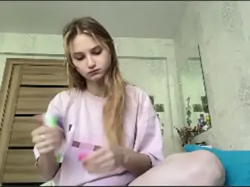 Stripchat Watch Live Sex Cams of HeIen_cute