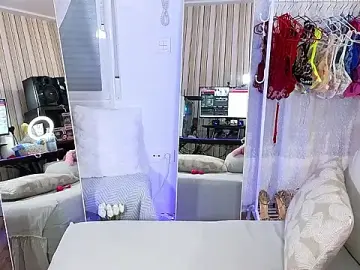 Stripchat Free Live Porn of Tawny_cox