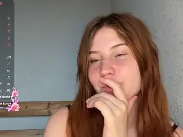 Stripchat Nude Webcam of EmmaLovelyBB