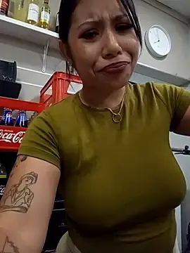 Stripchat Free Porn Cam of little_susie