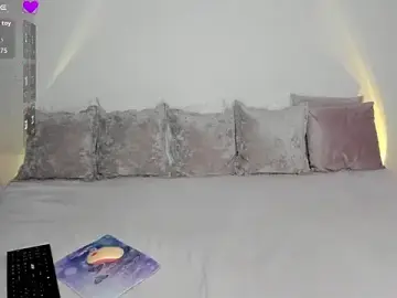 Stripchat Free Porn Cam of AliceeShy