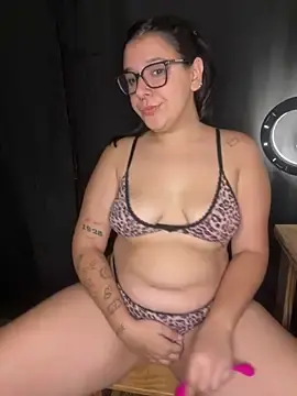 Stripchat Watch Live Sex Cams of agoosvokk