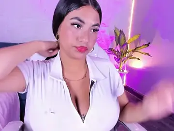 Stripchat Adult Webcam of HannaPotther