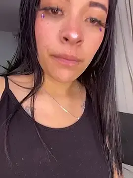 Stripchat Adult Webcam of cristal__violetaa