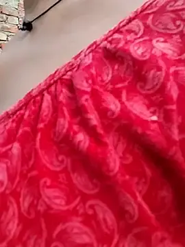 Stripchat Live Sex Cam of Sweet-runi