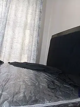 Stripchat Live Sex Cam of funtimesXOXO