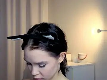 Stripchat Watch Live Sex Cams of slyshypie