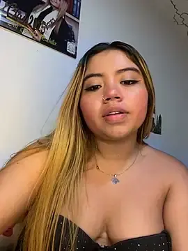 Stripchat Sex Chat of Emily__Hott