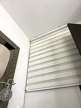 Stripchat Sex Cam of ALISSON_FOXXX1