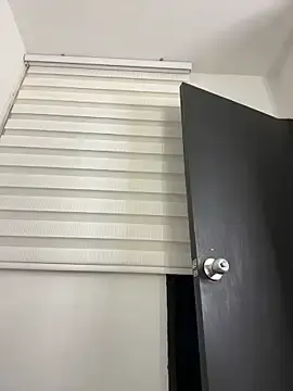 Stripchat Nude Webcam of ALISSON_FOXXX1