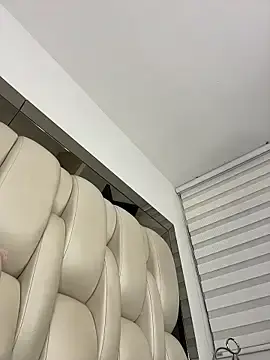 Stripchat Watch Live Sex Cams of ALISSON_FOXXX1